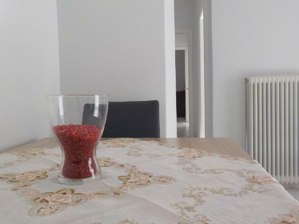 *Oi.Ko House* City Apartments Kato Achaia Eksteriør billede