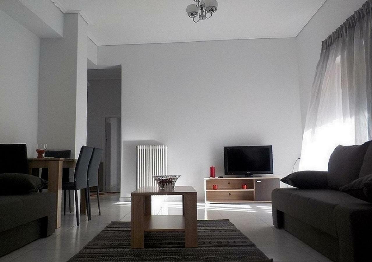 *Oi.Ko House* City Apartments Kato Achaia Eksteriør billede